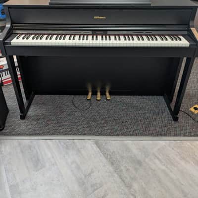 Roland HP605 88-Key Digital Upright Piano | Reverb