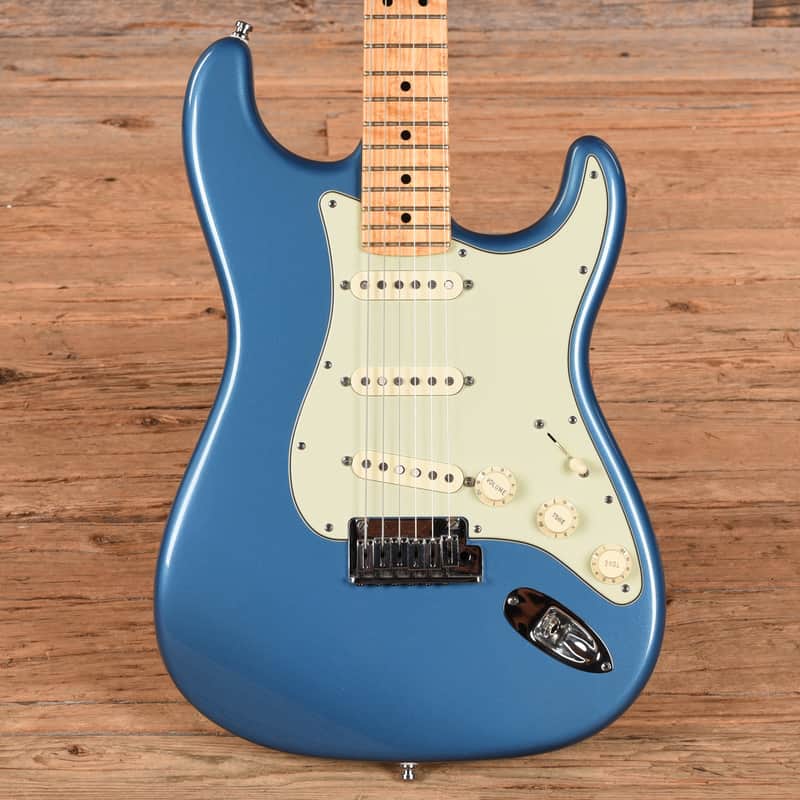 Fender Custom Shop Custom Deluxe Stratocaster