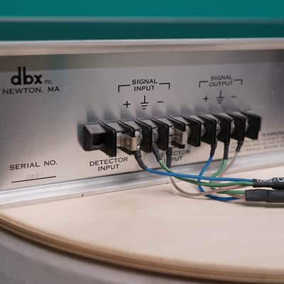 dbx 165A Over Easy Compressor / Limiter 1970s - Black image 9