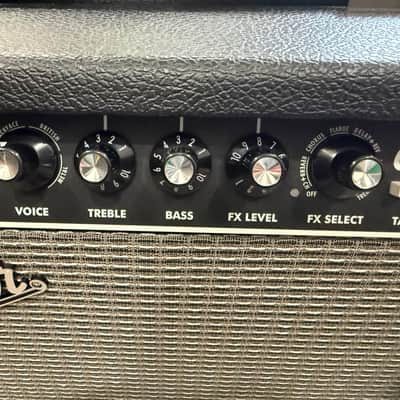 Fender Champion 20 20-Watt 1x8" Guitar Practice Amp 2013 - 2024 - Black image 3
