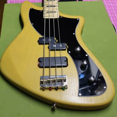 SkunkWerx USA Custom "Aster" Meteora Bass 2021 Butterscotch Fender Japanese JB Neck SD Dragonfire image 2