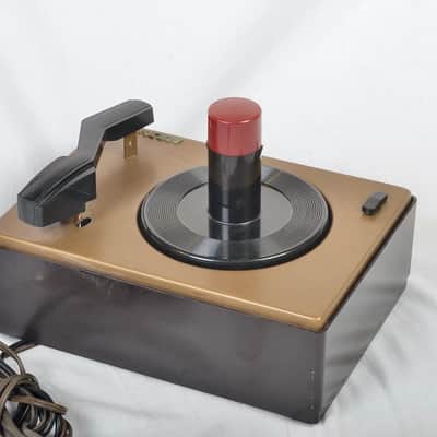 RCA Victor 45-J-2 1950 - Bakelite image 5