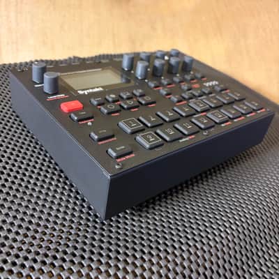 Elektron Syntakt 12 Voice Drum Computer & Synthesizer - Black image 3