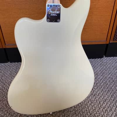Fender American Professional Jaguar with Rosewood Fretboard 2017 - 2019 - Olympic White image 4