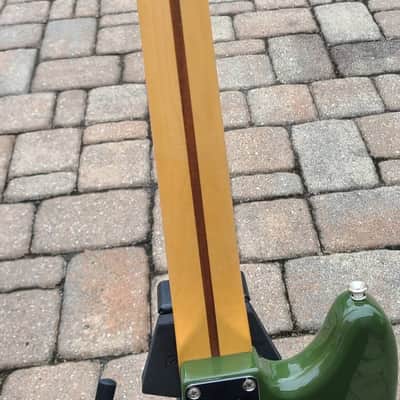 Immagine Fender Offset Series Mustang with Maple Fretboard 2017 - 2019 - Olive - 4