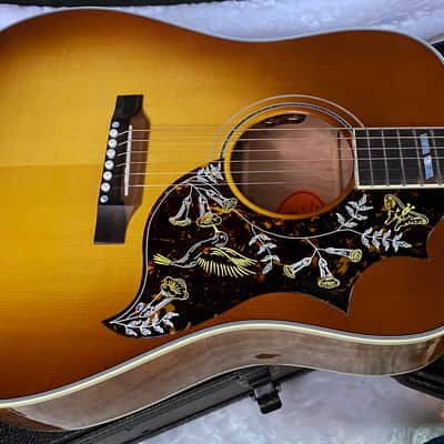 NEW! Gibson Custom Shop Hummingbird Koa/Carpathian Spruce Acoustic-Electric Guitar - Honeyburst - 4.55lbs - Authorized Dealer! G06406 image 3