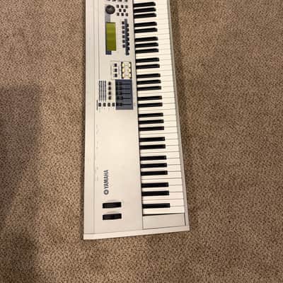 Yamaha MO 8 Production Synthesizer 2000s - Gray image 7