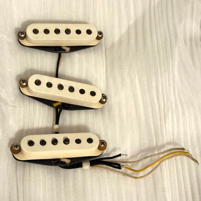 Fender Custom Shop Josefina Hand-Wound AGED / Relic Strat Pickup Set – RARE Custom Spec 7.4kΩ – Matched Output image 8