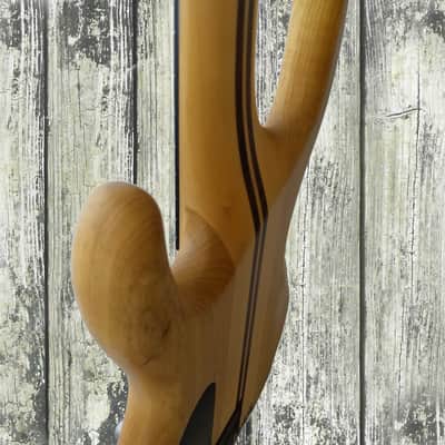 Carvin Custom 6 Fretless Bass Guitar - 6 String - 2002 - Natural image 6