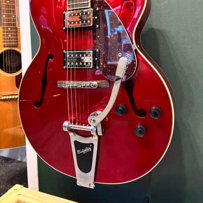 Gretsch G2420T Streamliner Hollow Body with Bigsby - Candy Apple Red image 3