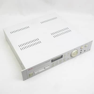 Akai S2000 "Digital Sampler" [C9515 00252] [12/31]