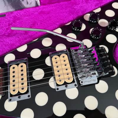 1998 Jackson USA Custom Shop Randy Rhoads - Limited Edition Flying V - Black with White Polka Dots - 150/150 image 4