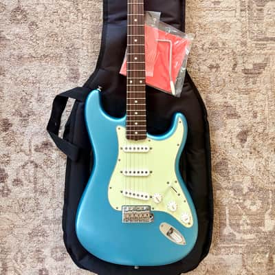 Fender Vintera II Road Worn '60s Stratocaster 2024 - 2026 - Lake Placid Blue image 1