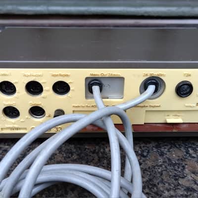 Quad 33 Pre-Amplifier Vintage Hifi image 2
