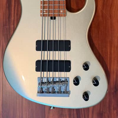 Sadowsky Metroexpress Modern 5-String 2025 - Champagne Metallic with updated pickups and VTC preamp image 1
