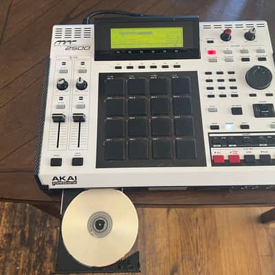 Akai Mpc 2500LE #165/500 (storm trooper) image 3