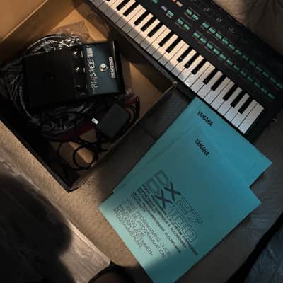 Yamaha DX100 Programmable Algorithm Synthesizer 1985 - Black