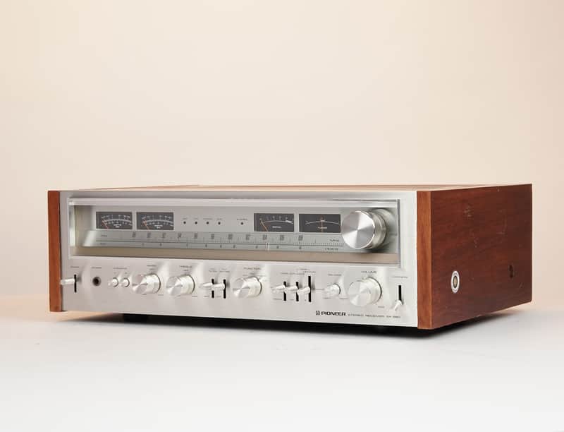 PIONEER SX-880 VINTAGE STEREO RECEIVER – Fully Restored & Serviced – 1-Year WRT image 1