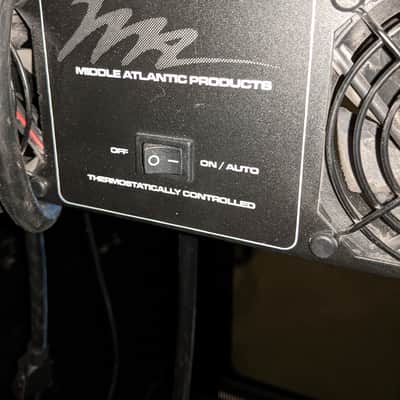 Middle Atlantic UQFP-4RT Rack Fan image 1