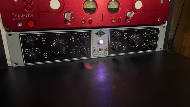 Universal Audio 2-610 Dual Channel Mic Preamplifier 2010s - Black Bild 1