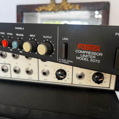 Fostex 3070 Compressor / Limiter Rackmount - Vintage image 2