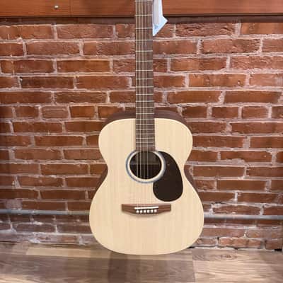 Martin X Series 00-X2E Sitka/Cocobolo HPL with gig bag image 2