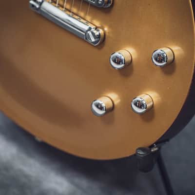 Gibson Les Paul Future Tribute Goldtop 2013 image 12