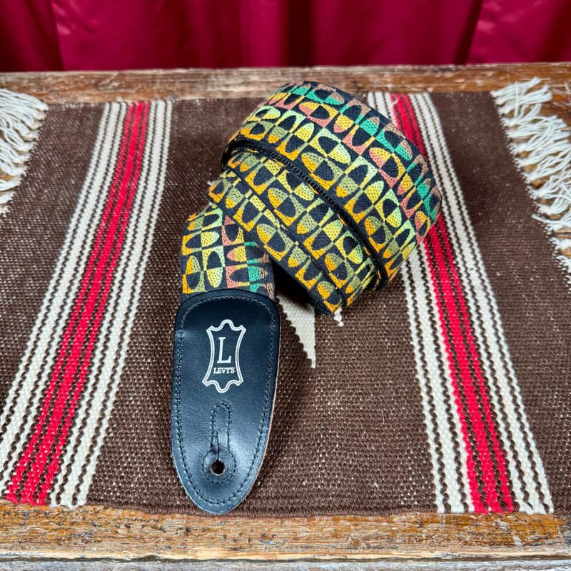 Levy’s Levy’s Guitar Strap Earth Tone Ovals Earth Tones