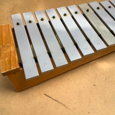 Vintage Studio 49 xylophone SM 2000 Soprano metallophone, diatonic image 5