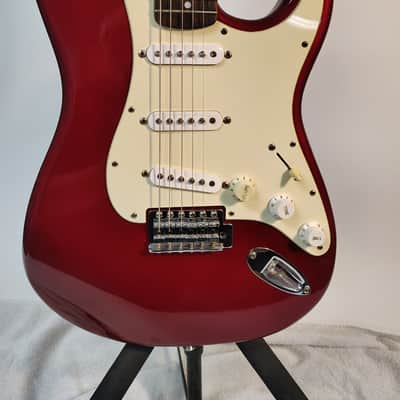 Squier Affinity Series Stratocaster with Rosewood Fretboard 2004 - 2013 - Metallic Red image 2