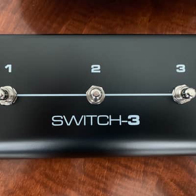 TC Helicon Switch-3 2000 - 2021 - Black image 3