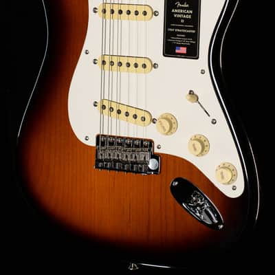 Fender American Vintage II 1957 Stratocaster Maple Fingerboard 2-Color Sunburst (432) image 1