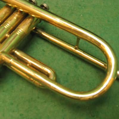 Conn Director Trumpet Elkhart 1962 - Reconditioned - Case & Bach 7C MP image 10