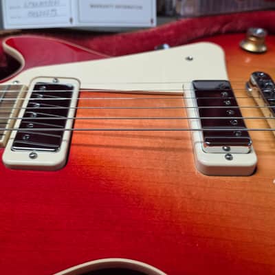 Gibson Les Paul Deluxe BRAND NEW Cherry Sunburst Mini Humbuckers Vintage American USA 70s Reissue with standard hard case image 7