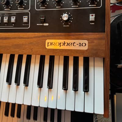 Sequential Prophet-10 61-Key 10-Voice Polyphonic Synthesizer 2020 - Present - Black with Wood Sides Bild 5