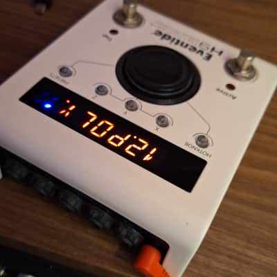 Eventide H9 Standard Harmonizer Effects Processor 2010s - White image 2