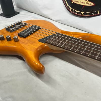MTD Kingston 5-String Electric Bass image 16