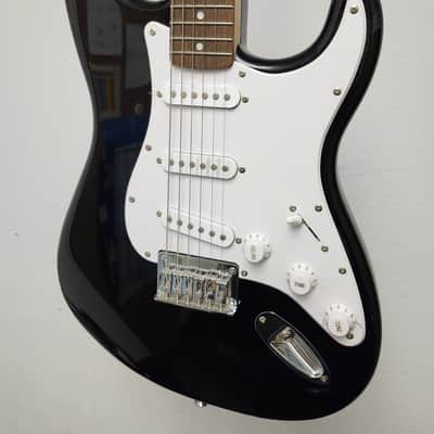 Squier Stratocaster - Black image 2