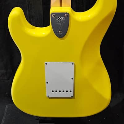 Fender Made in Japan Limited International Color Stratocaster Maple Fingerboard Monaco Yellow 2023 image 5