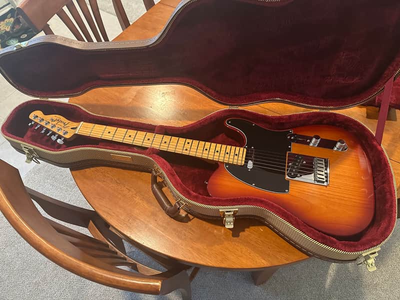 Fender Player Plus Telecaster with Maple Fretboard 2023 - Present - Sienna Sunburst