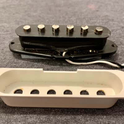 Single Coil Strat Pickup (Squier Affinity) with Screws image 8