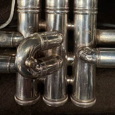 Bach Stradivarius Trumpet Model 37, Silver Finish image 3