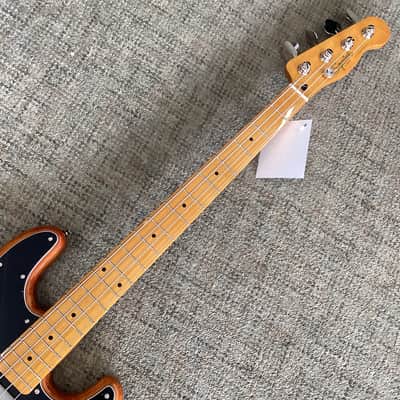 Squier Classic Vibe Telecaster Bass 2025 in Mocha image 3
