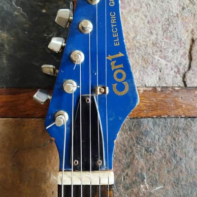 Cort mini short-scale SS strat  - blue image 6