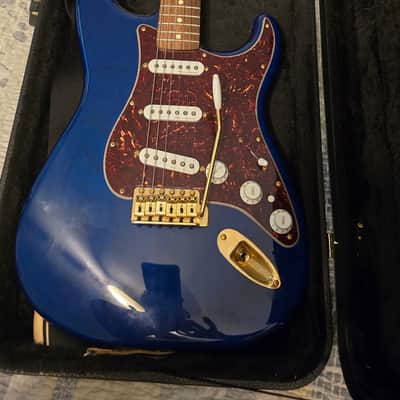FENDER DELUXE PLAYERS STRAT (Made in Mexico) electric guitars for