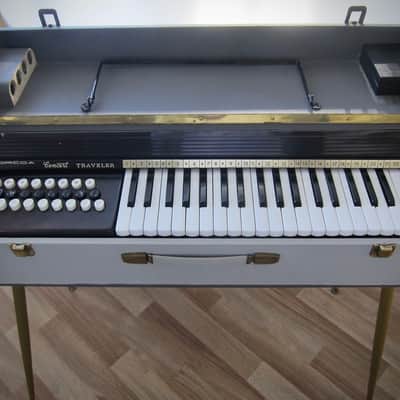 ORCOA by Farfisa Air Organ Model 311 Concert Traveler 24 Chords Made in Italy Circa-1960s-Two Tone Grey image 2