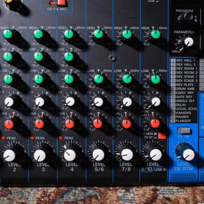 Yamaha Mixer MG10XU Used image 4