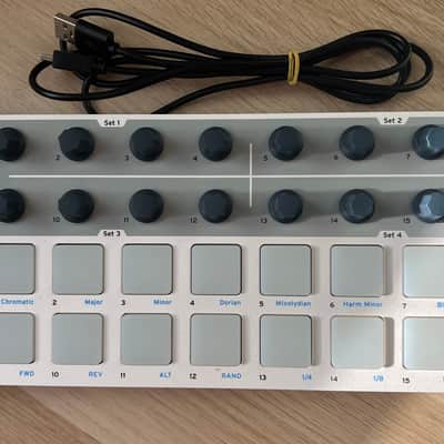 Arturia BeatStep MIDI Controller 2014 - Present - White
