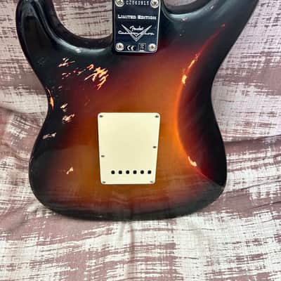 Fender 62’ AVRI Stratocaster with upgraded 69’ CS neck and upgraded pickups 2005 - Sunburst image 4