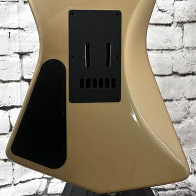 Ernie Ball Music Man St. Vincent Signature Goldie 2025 - Cashmere image 8